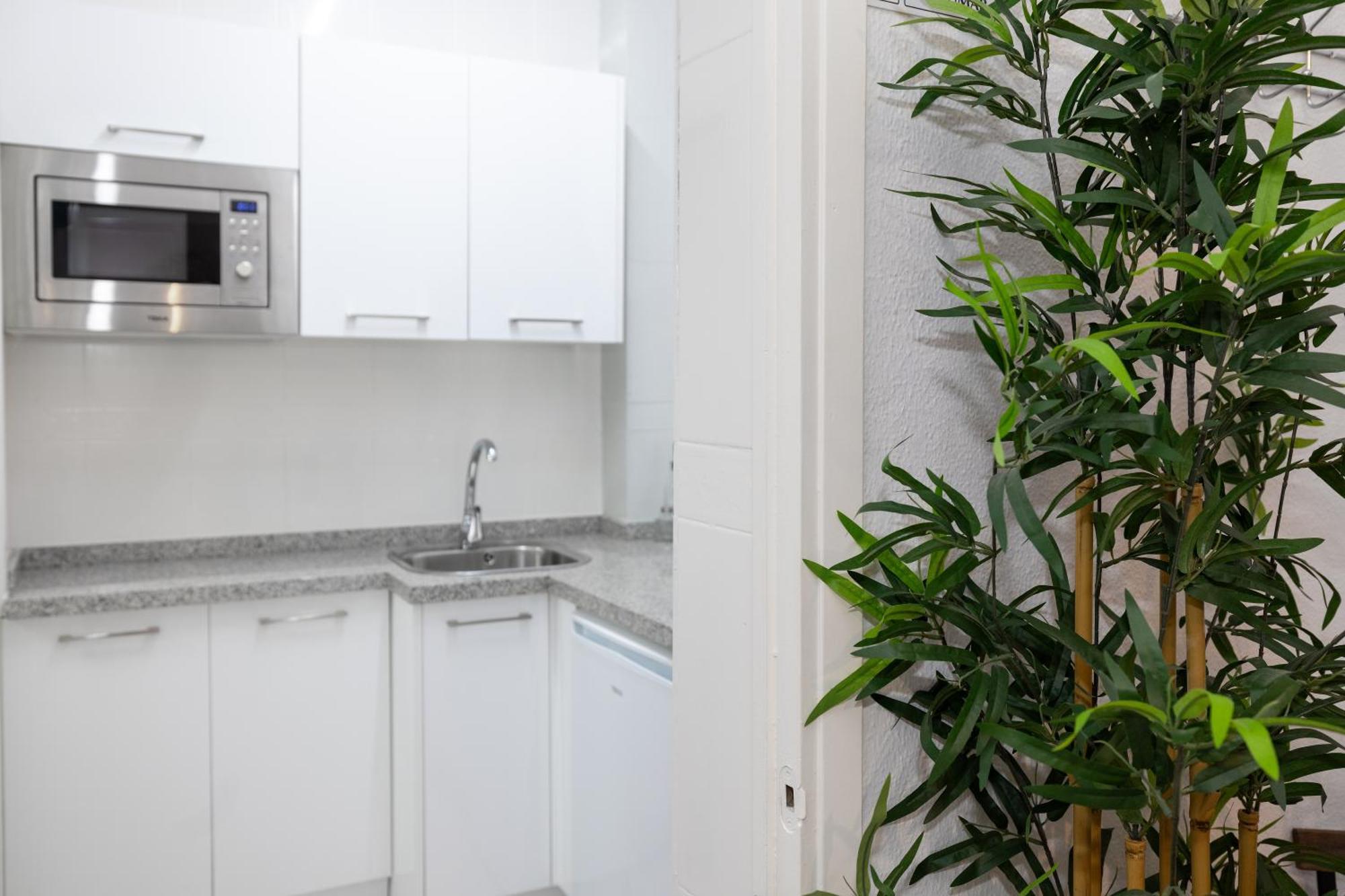Apartamentos Trianasol เซบีญา ภายนอก รูปภาพ